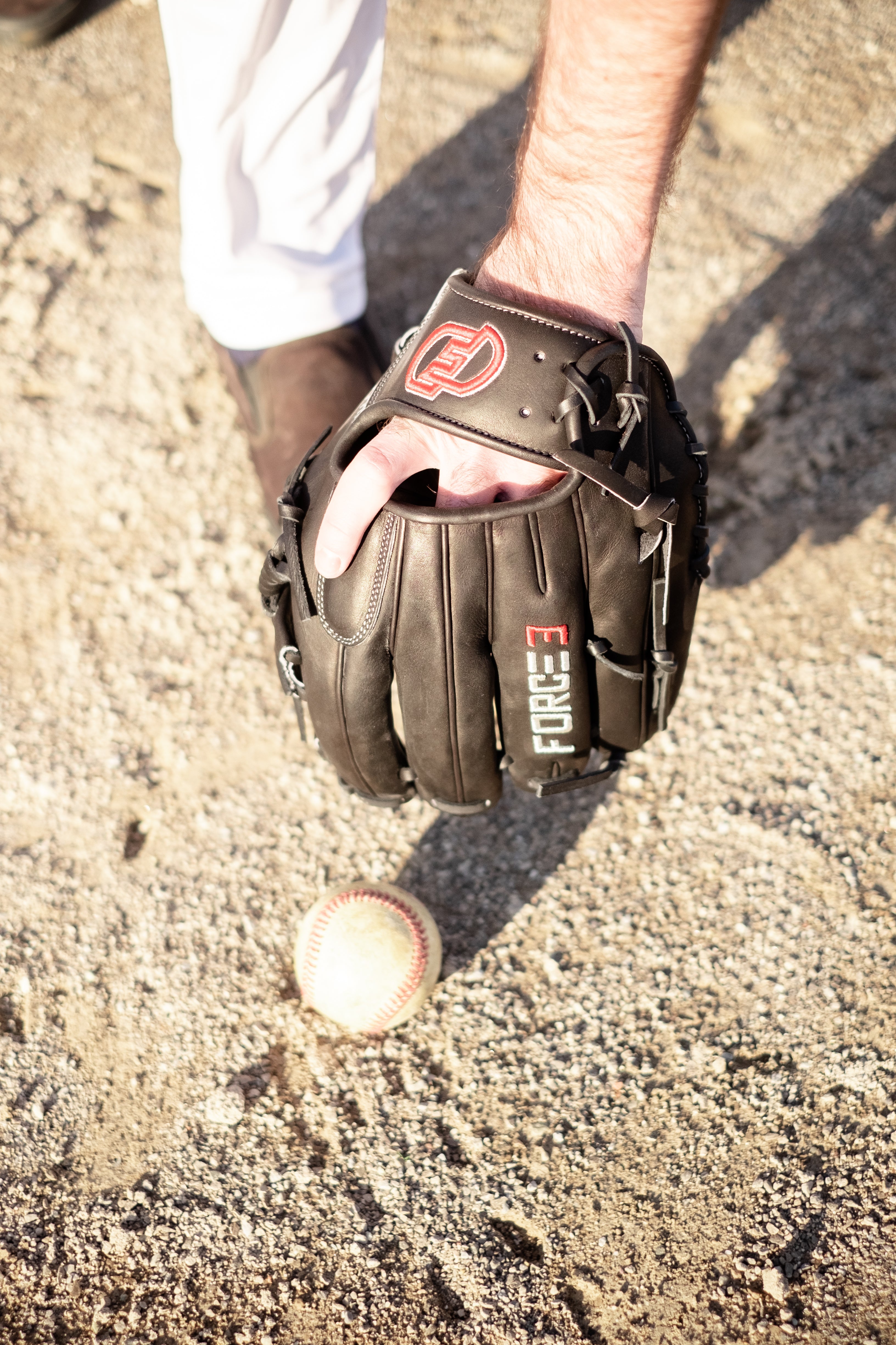 FORCE3 ELITE Series Infielder's Glove - Black