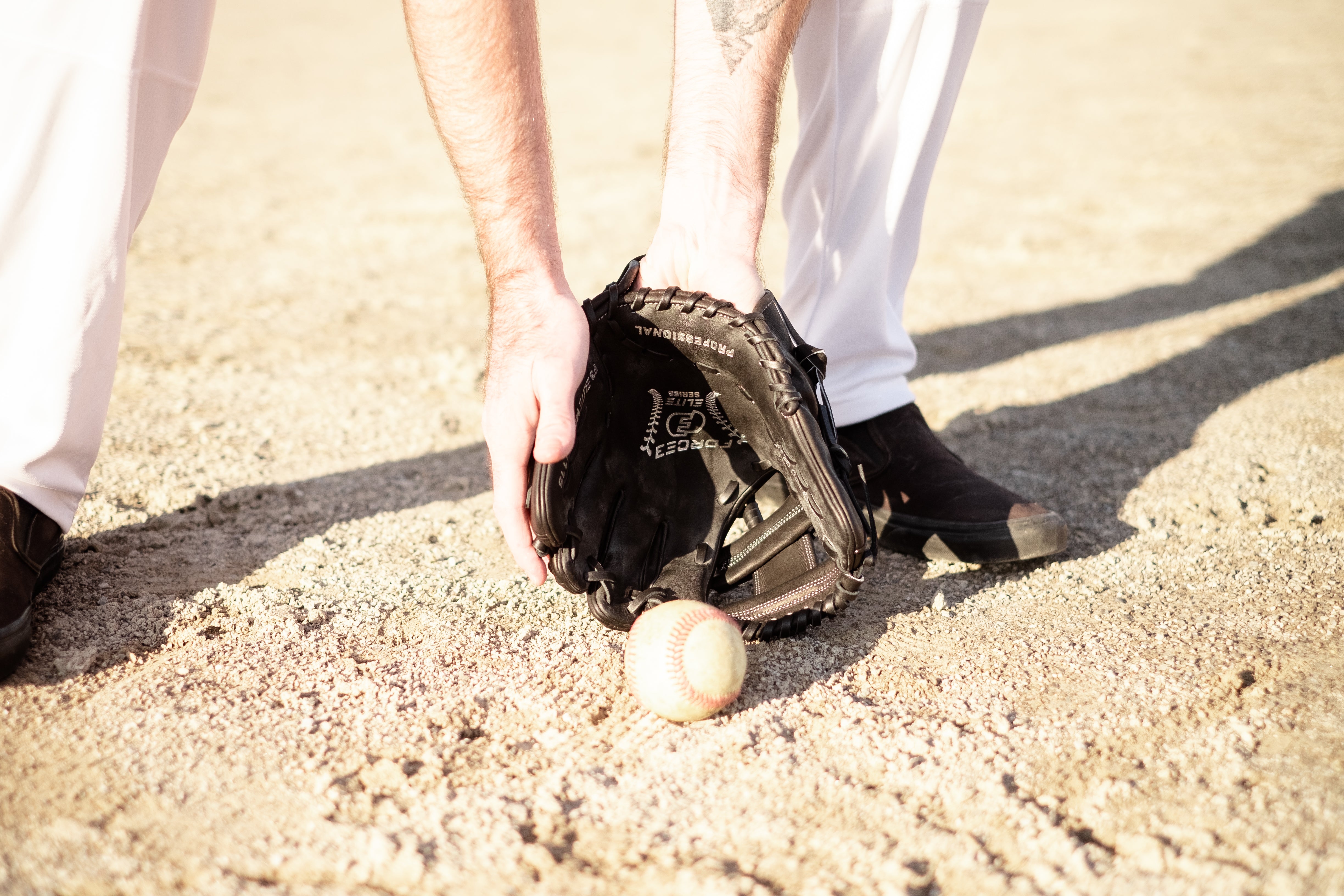 FORCE3 ELITE Series Infielder's Glove - Black