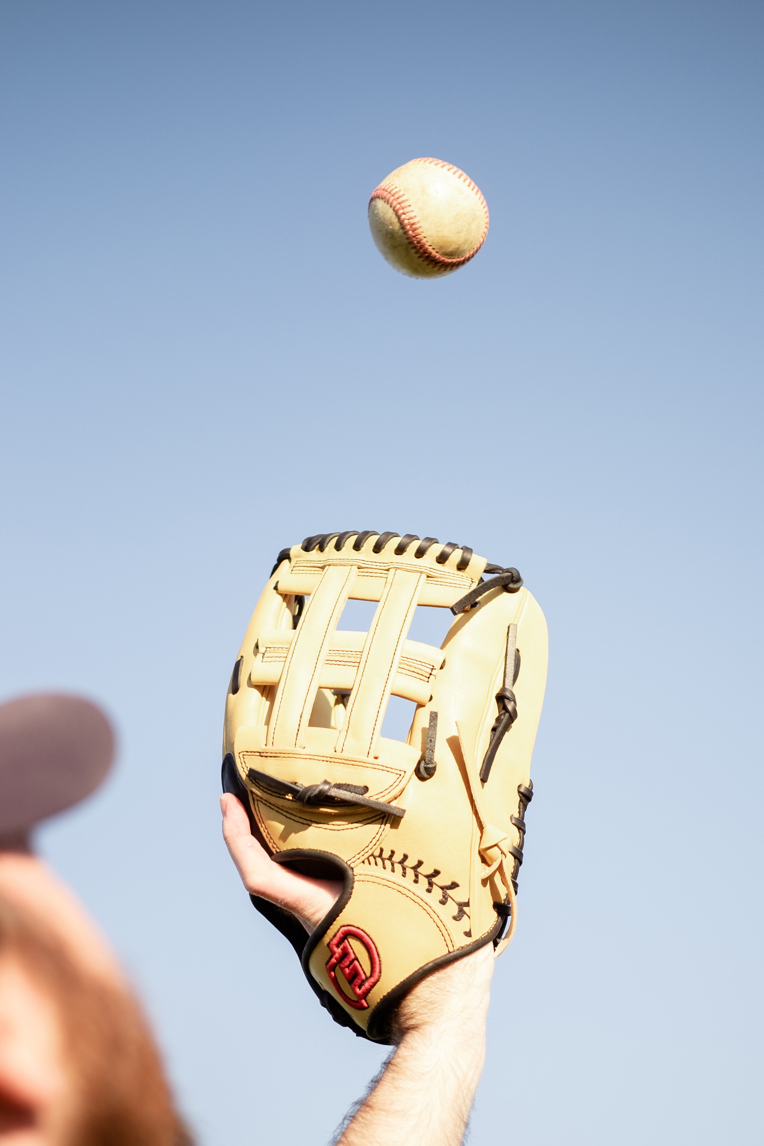 FORCE3 ELITE Series Outfielder's Glove - Tan