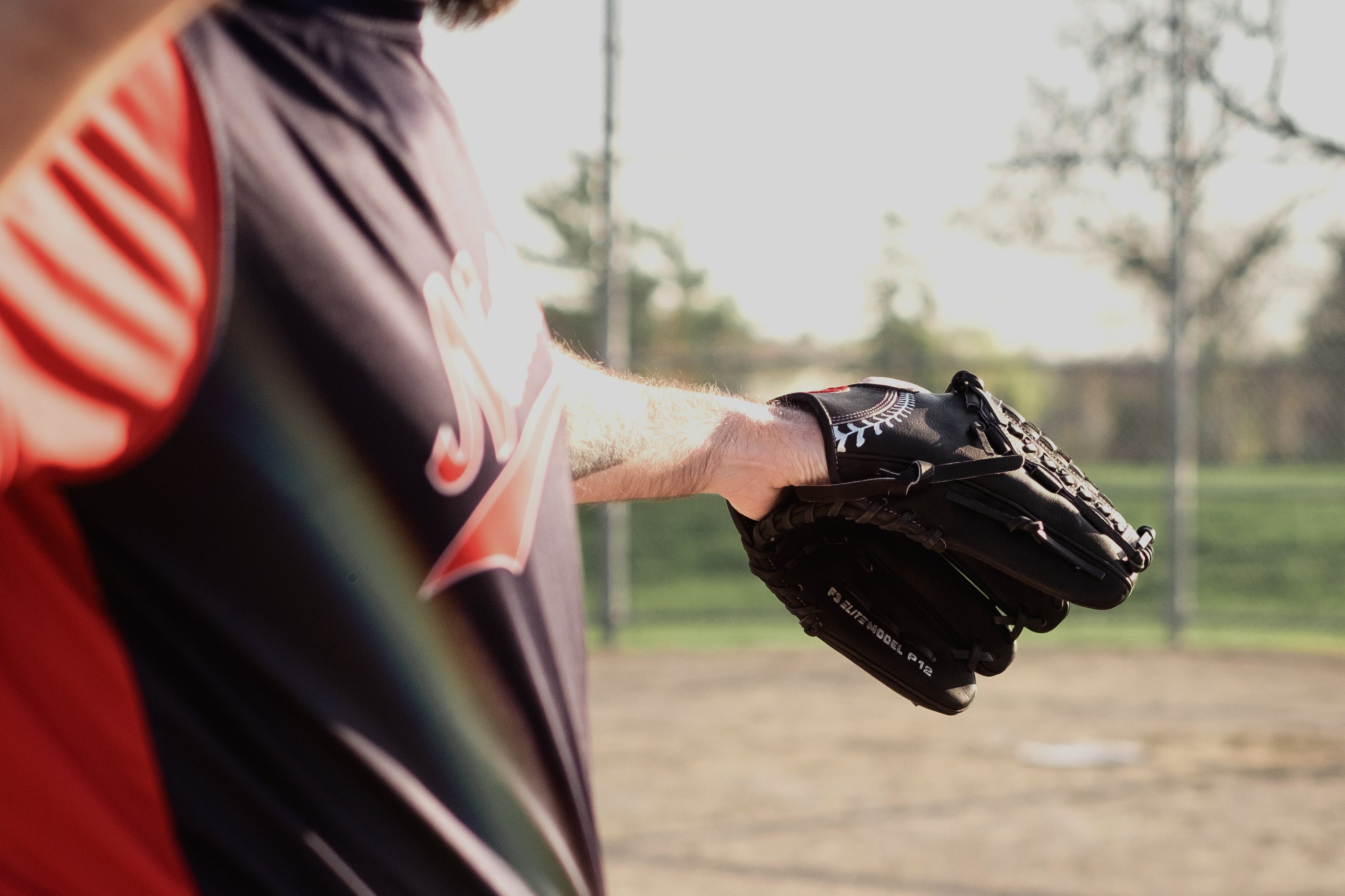 FORCE3 ELITE Series Pitcher's Glove - Black