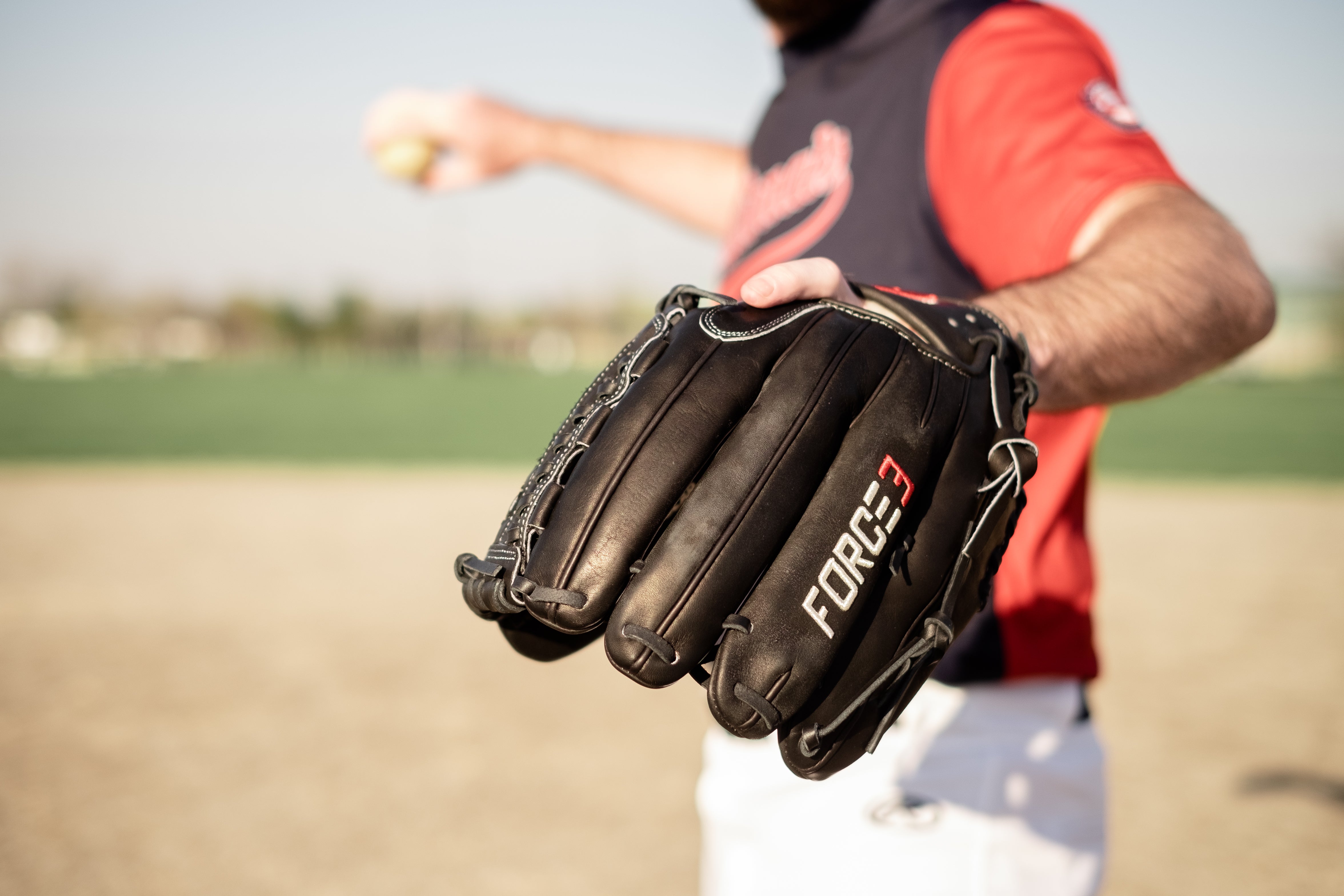 FORCE3 ELITE Series Pitcher's Glove - Black
