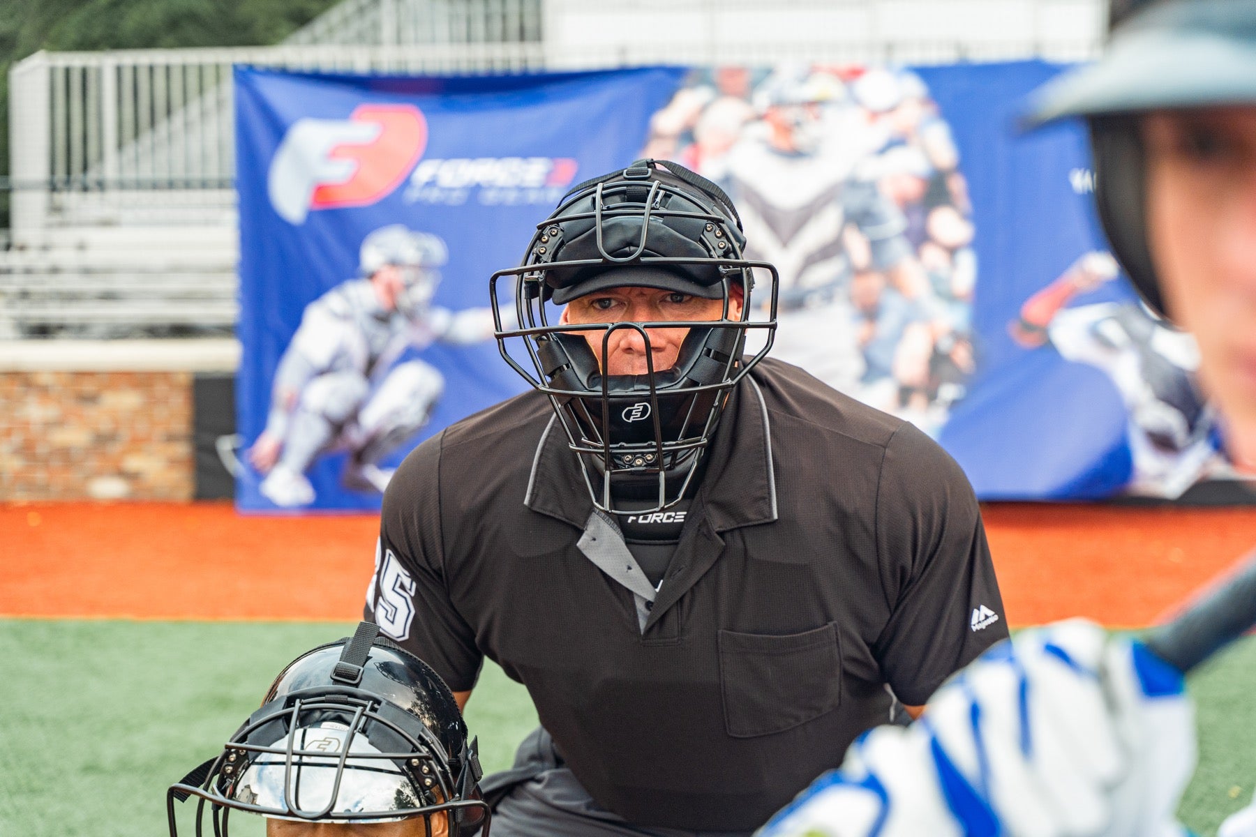 FORCE3 Traditional Defender Mask