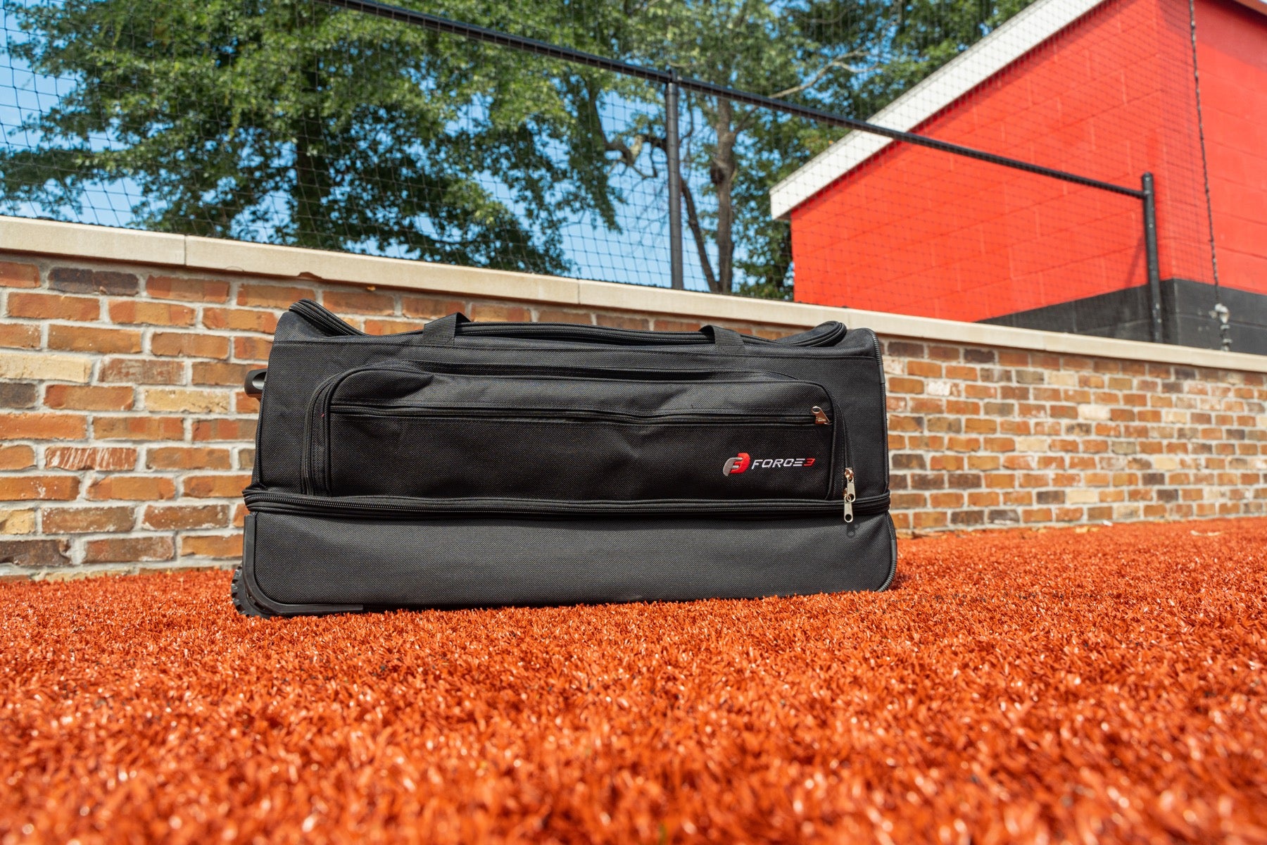 FORCE3 Ultimate Weekender Bag with Wheels