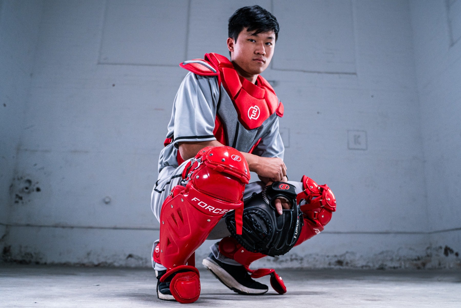 FORCE3 Defender Catcher Leg Guards