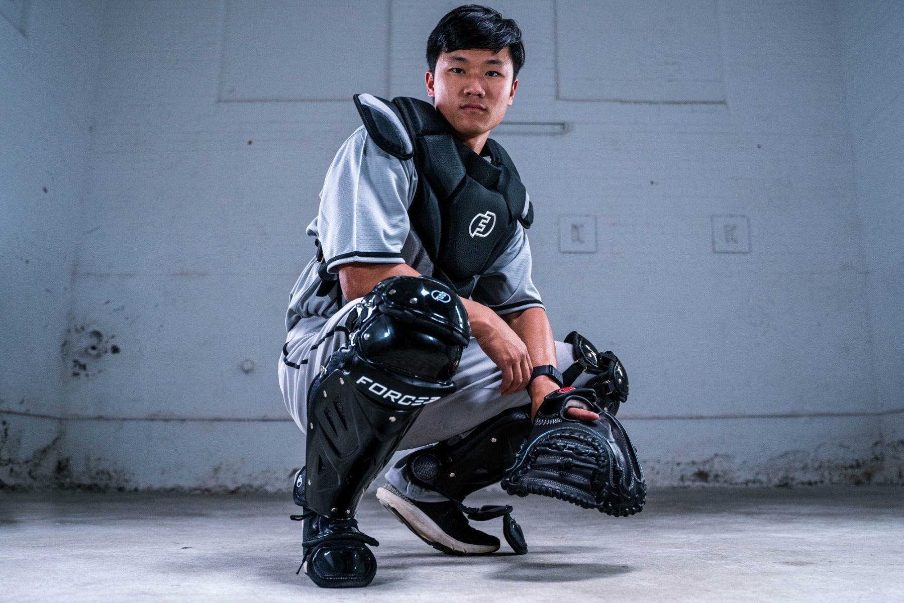 FORCE3 Defender Catcher Leg Guards