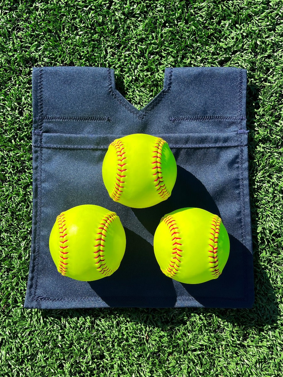 FORCE3 Dry-Lo Umpire Ball Bag - Black