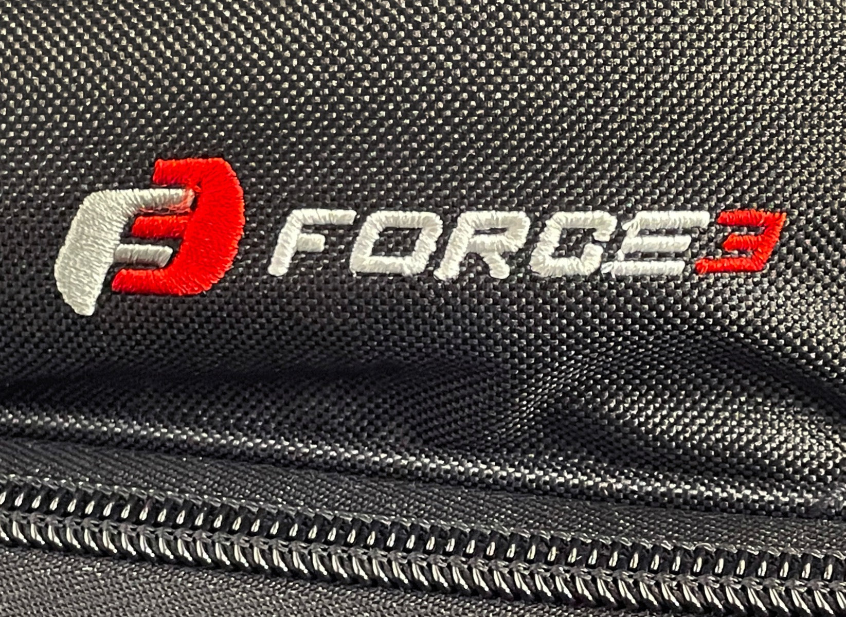 FORCE3 Ultimate Weekender Bag with Wheels