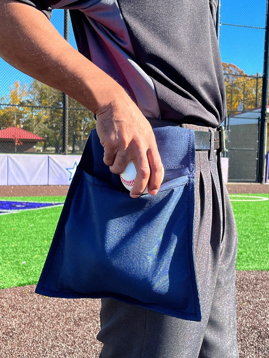 FORCE3 Dry-Lo Umpire Ball Bag with Inside Pockets - Black